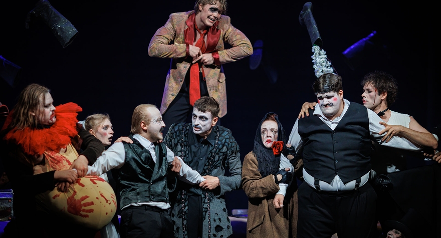 performance image